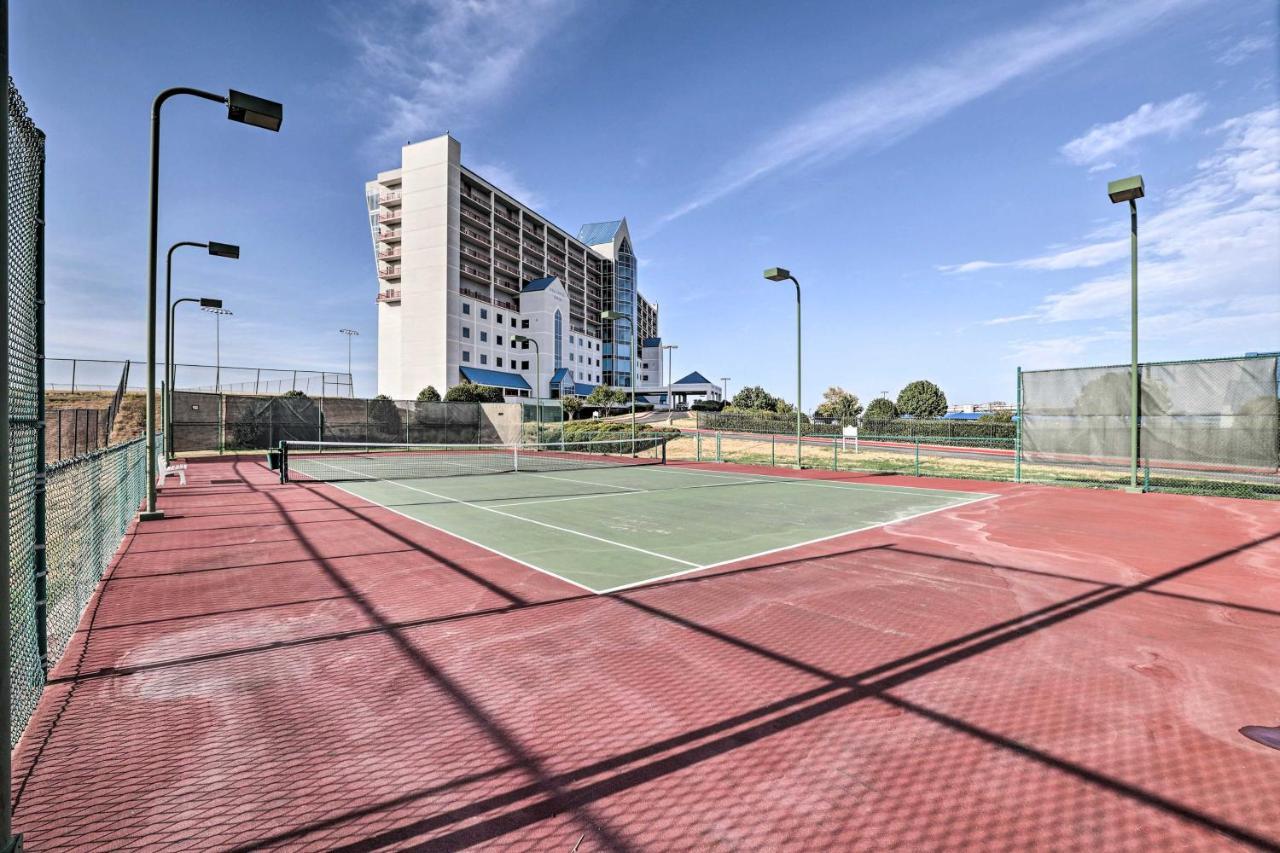 Fort Worth Condo With Racetrack Views And Pool Access Εξωτερικό φωτογραφία